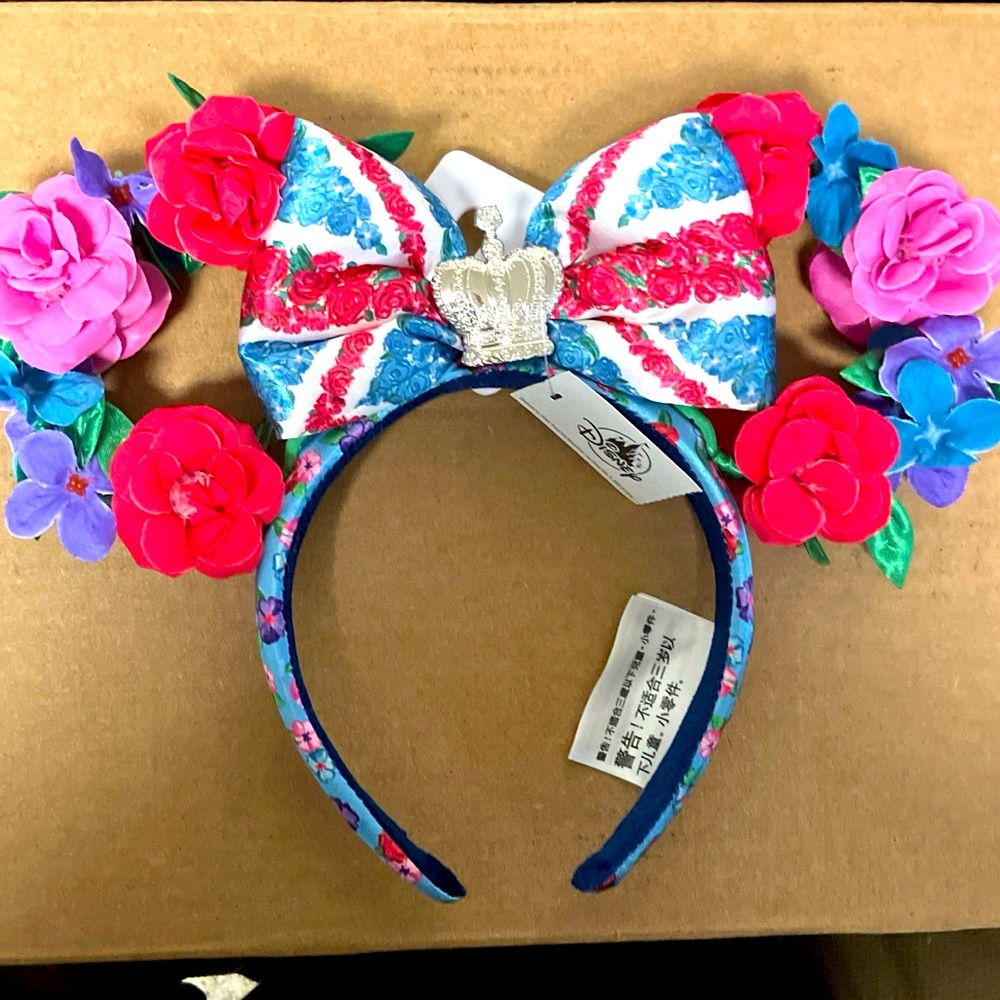 England UK Pavilion Epcot Tea Garden Crown Minnie Mouse Bow Ears Headband Disney